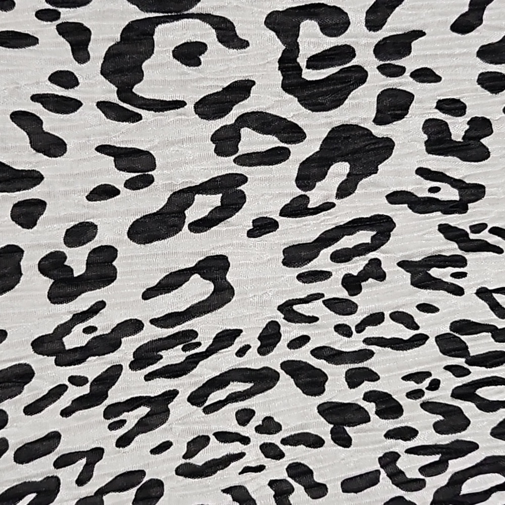 Emerald Cheetah Leopard Print Blouse 2X - Picture 2 of 7